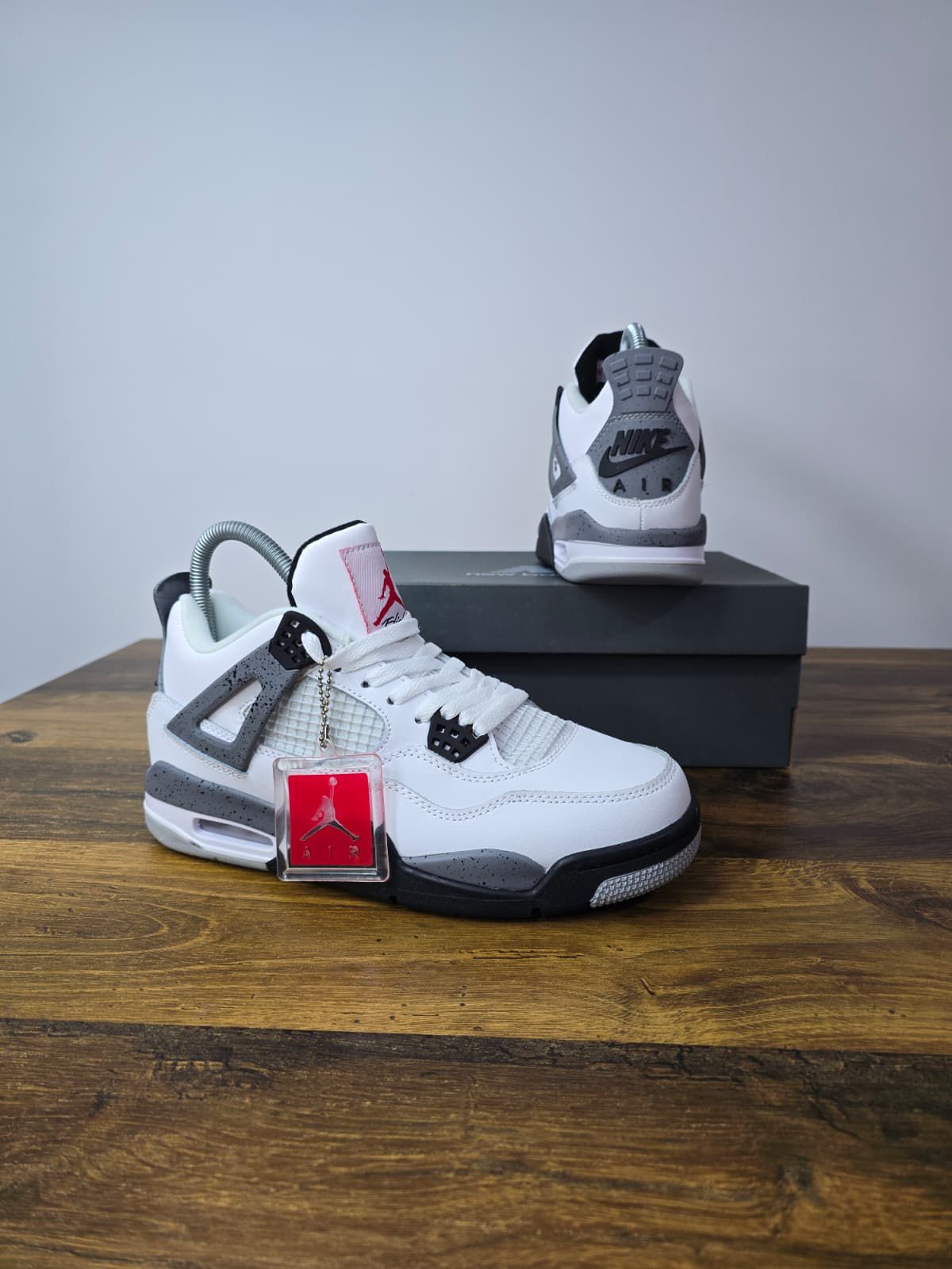 Jordan 4