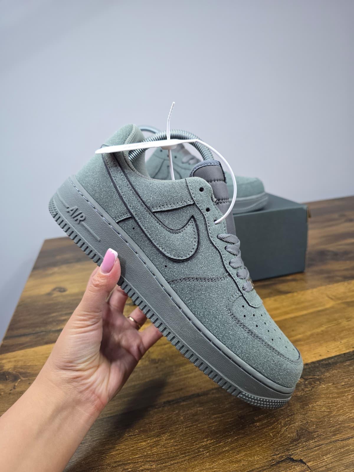 Nike Air Force 1 Wolf Grey