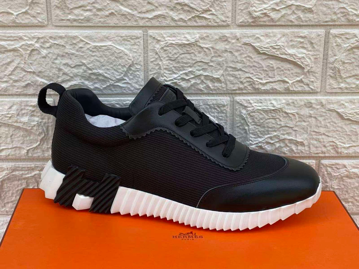 Hermes Bouncing Sneaker B/W