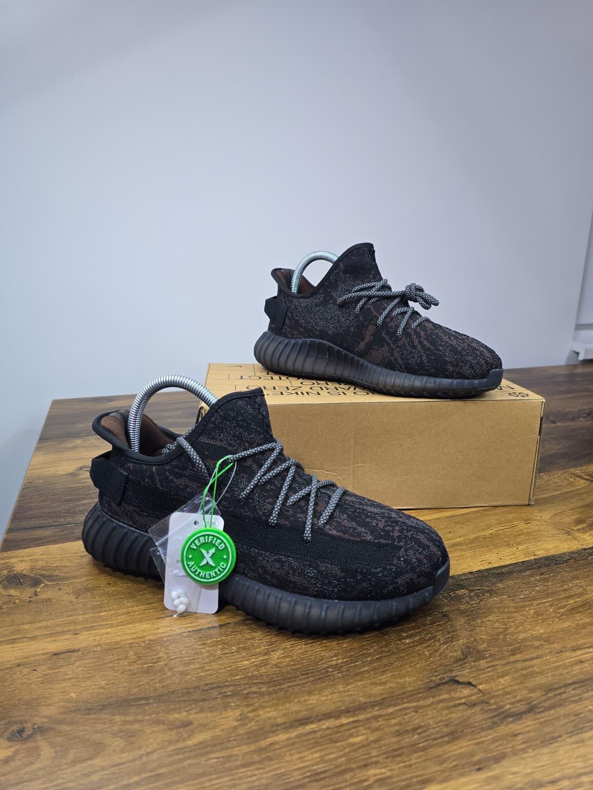 Adidas Yeezy Boost 350 V2