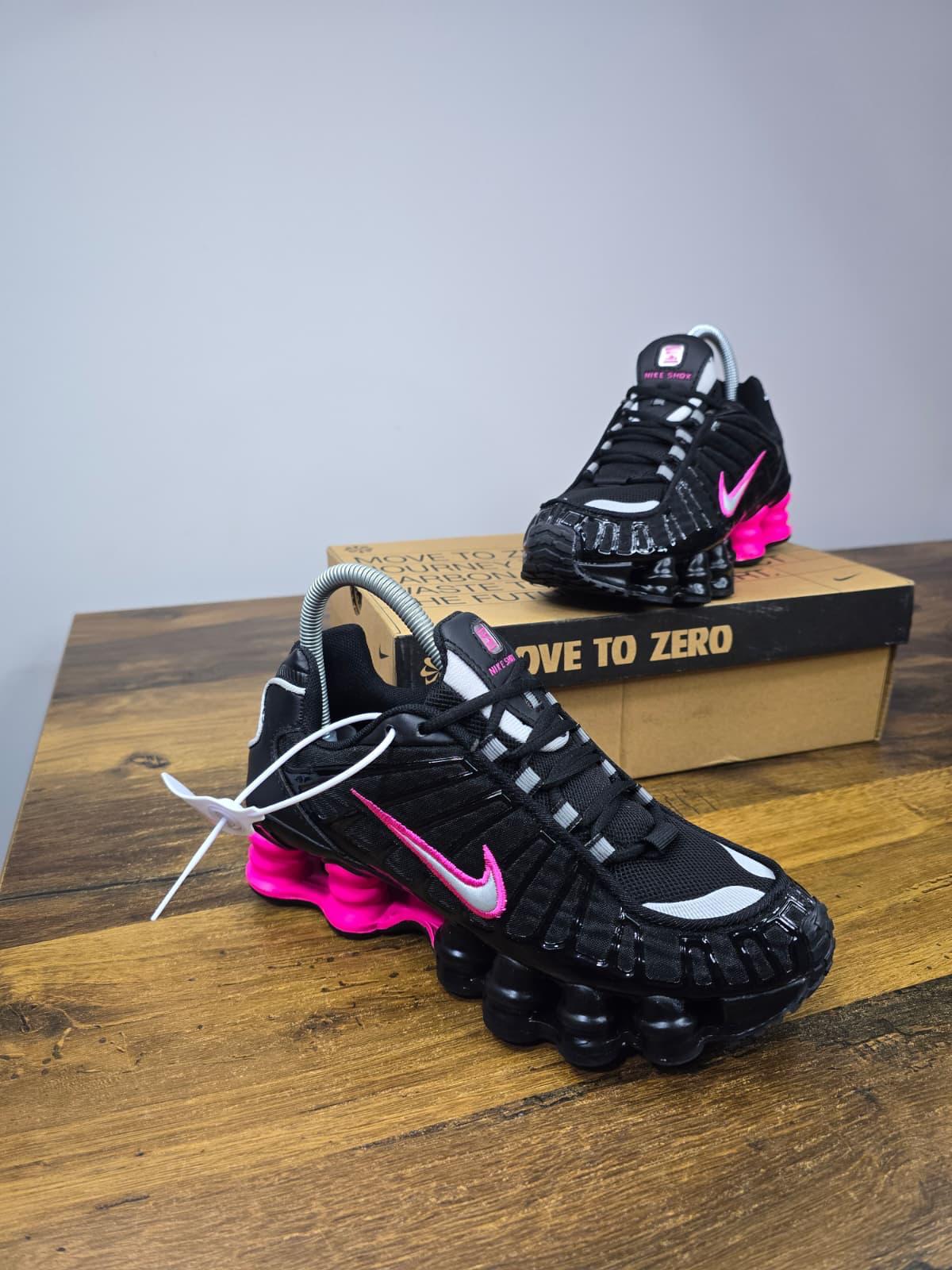 Nike Shox TL "Off-Noir/Hyper Pink"
