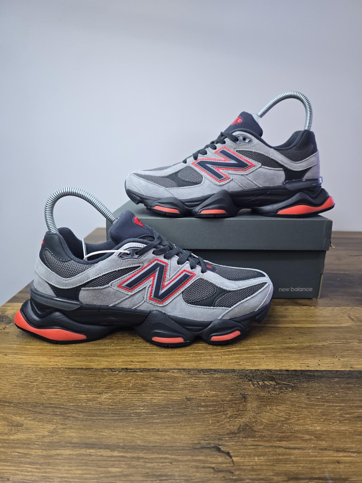 New Balance 9060