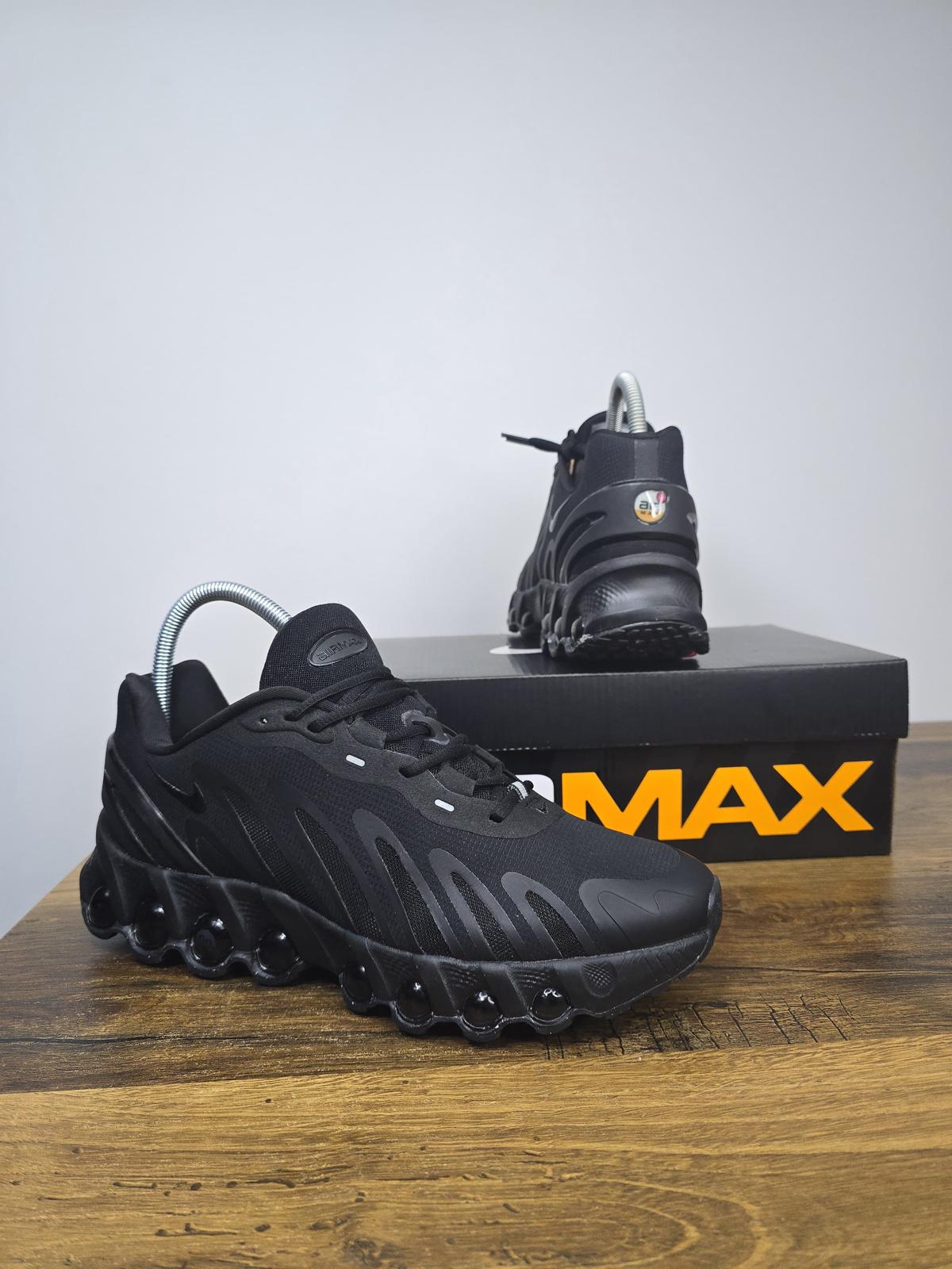 Nike Air Max DN8 Black