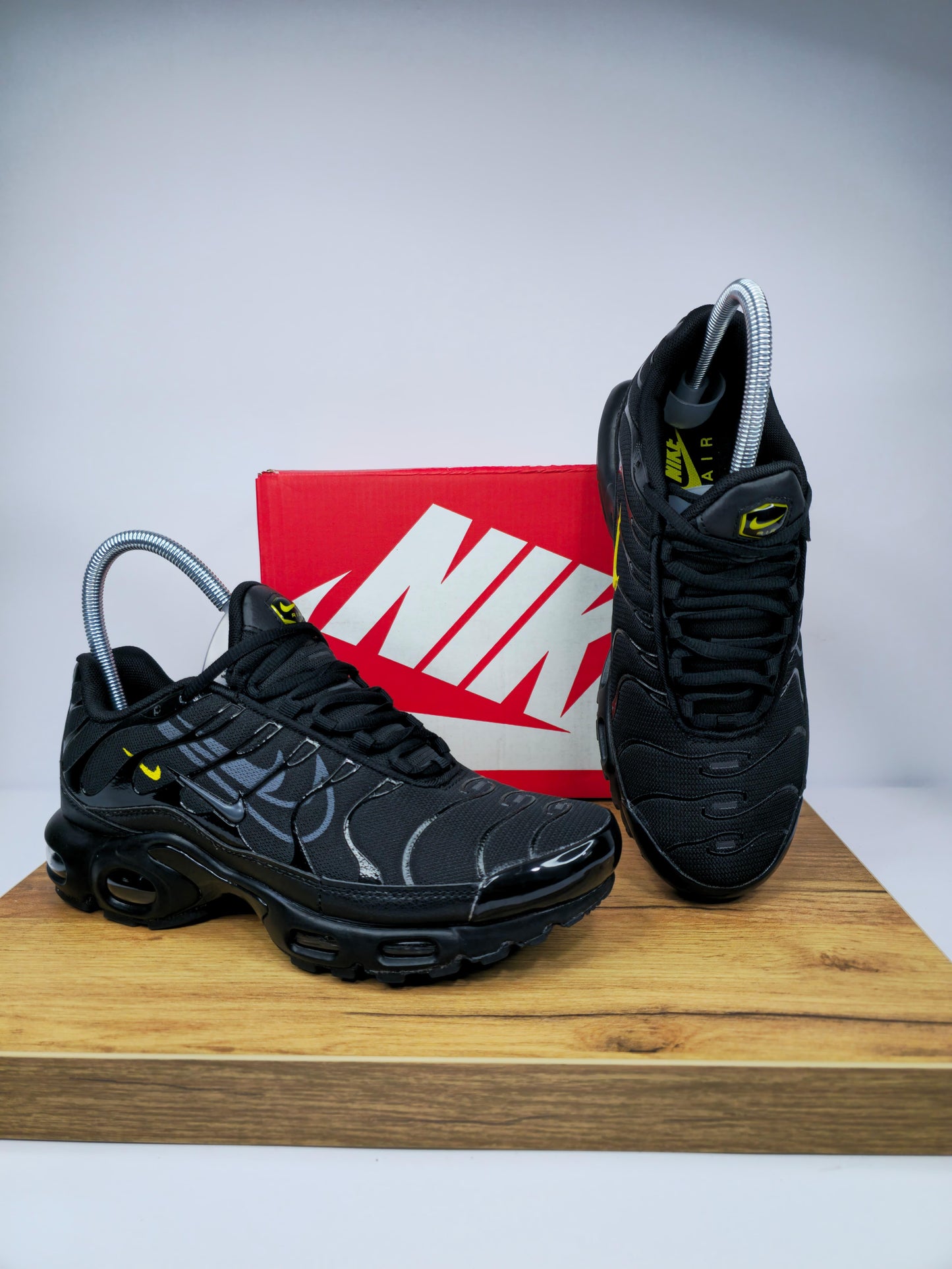 Nike TN Multi Swoosh