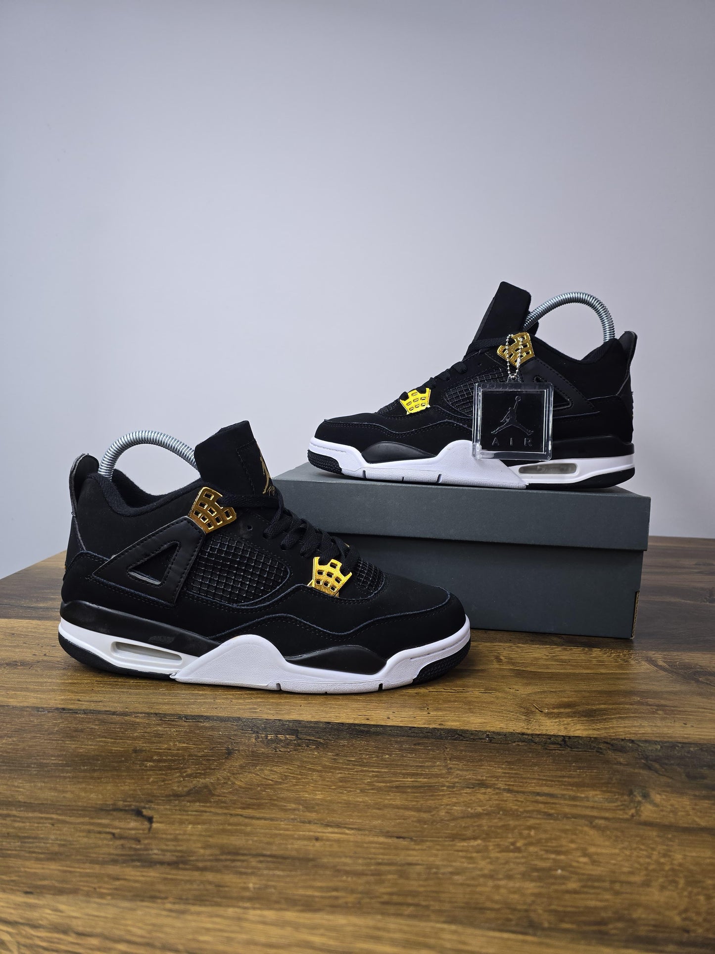 Jordan 4