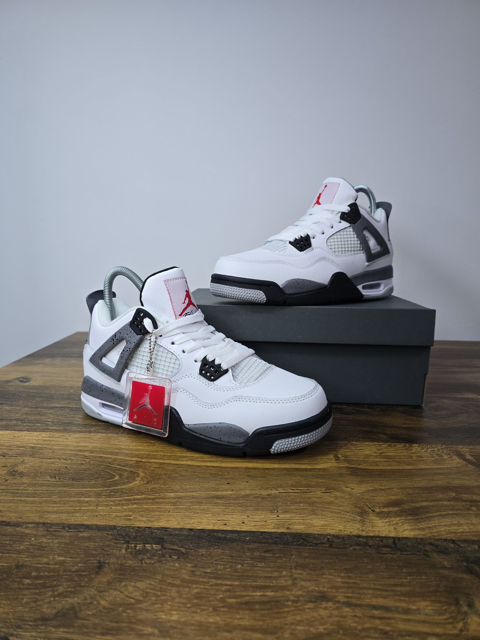 Jordan 4