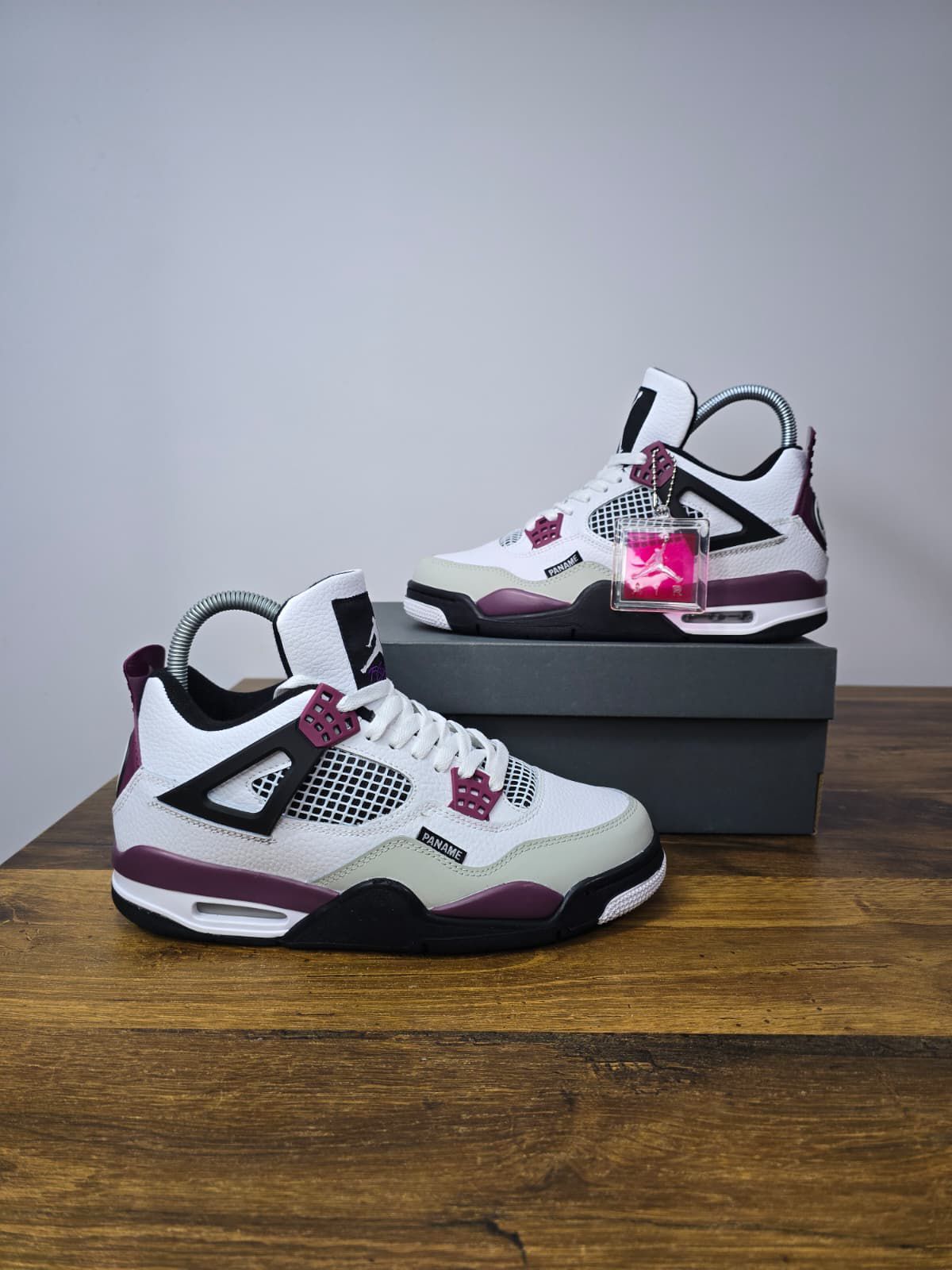 Jordan 4