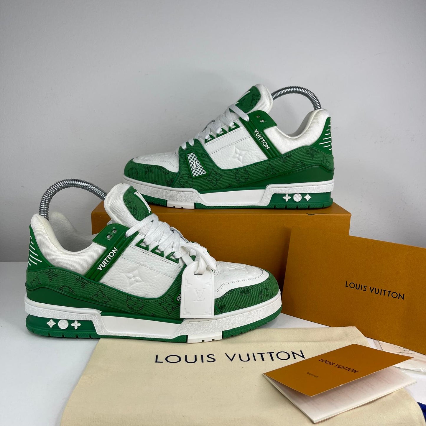 Louis Vuitton White/Green
