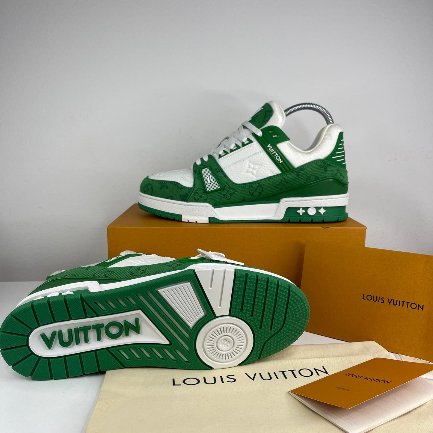 Louis Vuitton White/Green