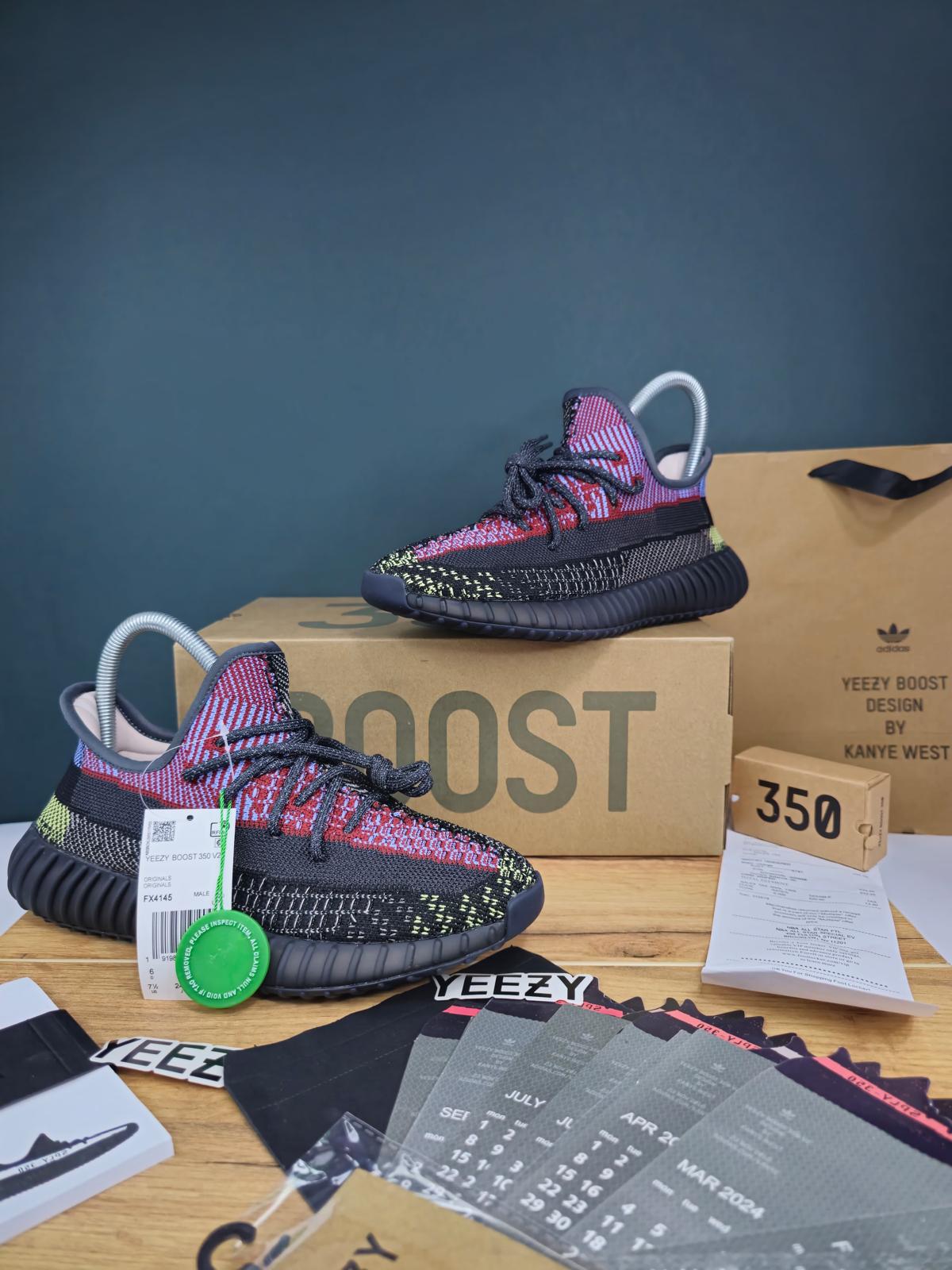 Yeezy 350 V2 "Yecheil" Sneakers