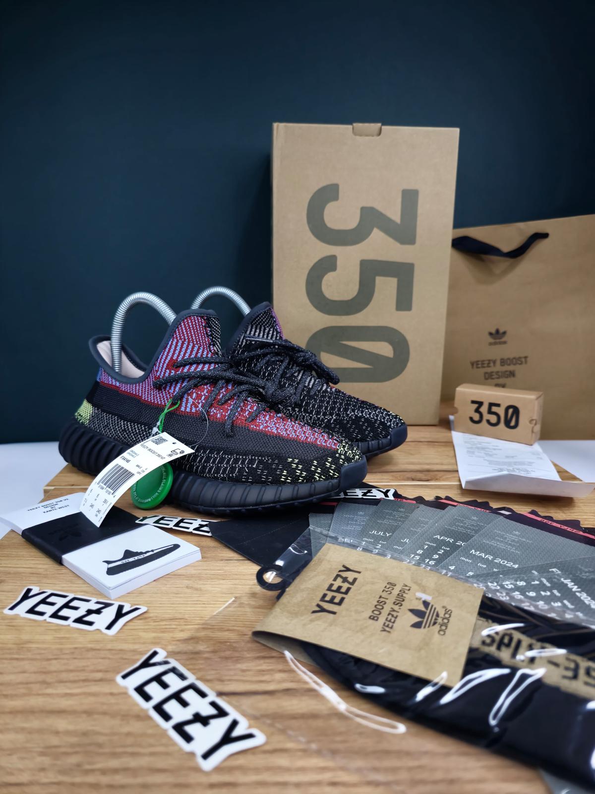 Yeezy 350 V2 "Yecheil" Sneakers
