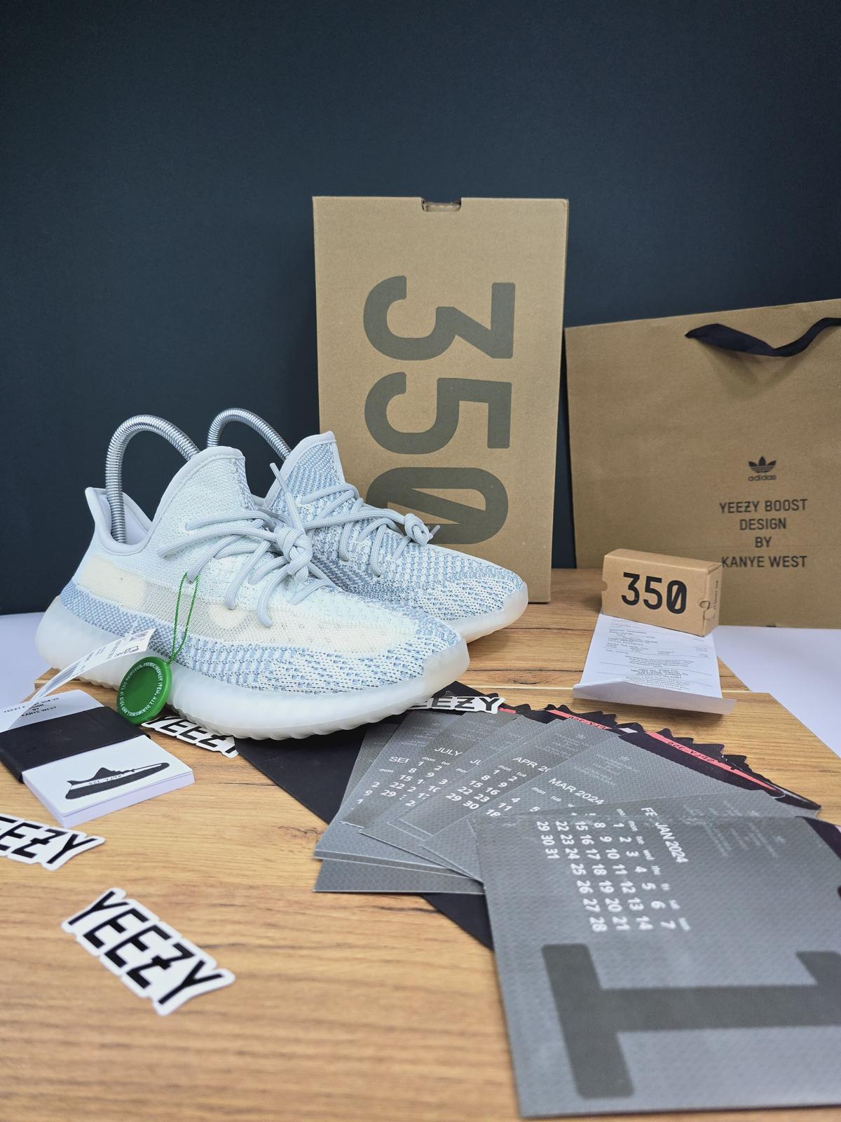 Yeezy 350 V2 "Cloud White