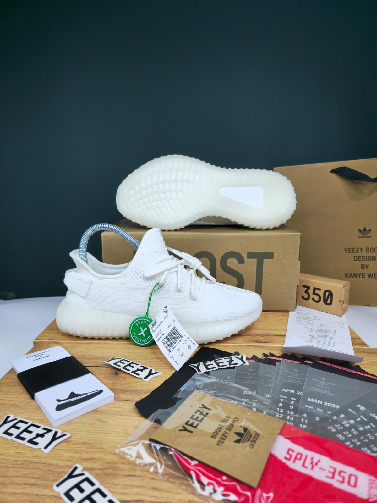 Yeezy 350 V2 "Triple White"